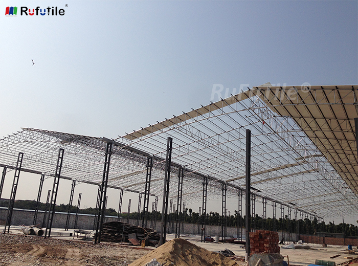 PVC Tile Construction In The Rainy Season Preparation